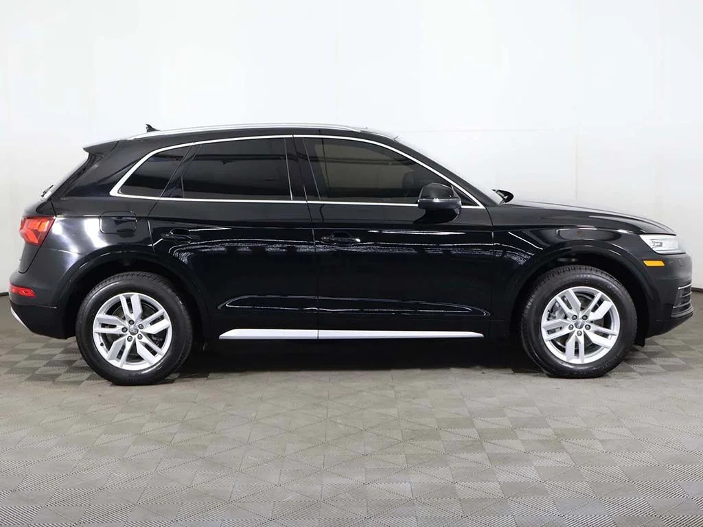 Used 2020 Brilliant Black Audi 45 Premium image 17
