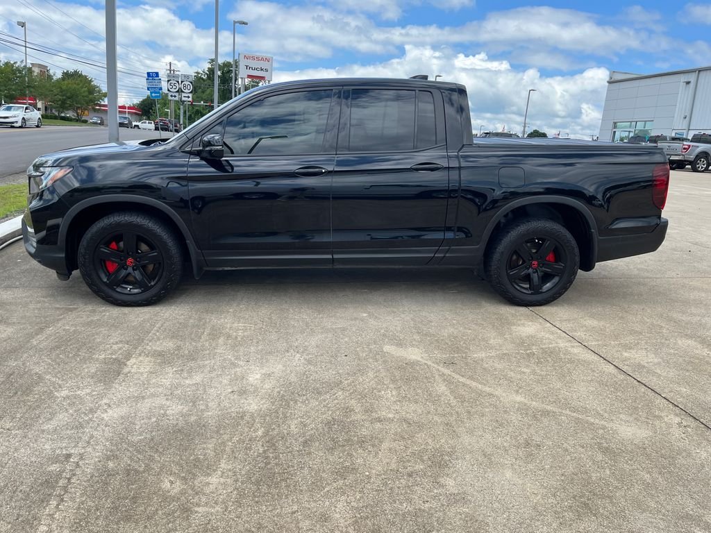 Used 2022 Black Honda Black Edition image 2