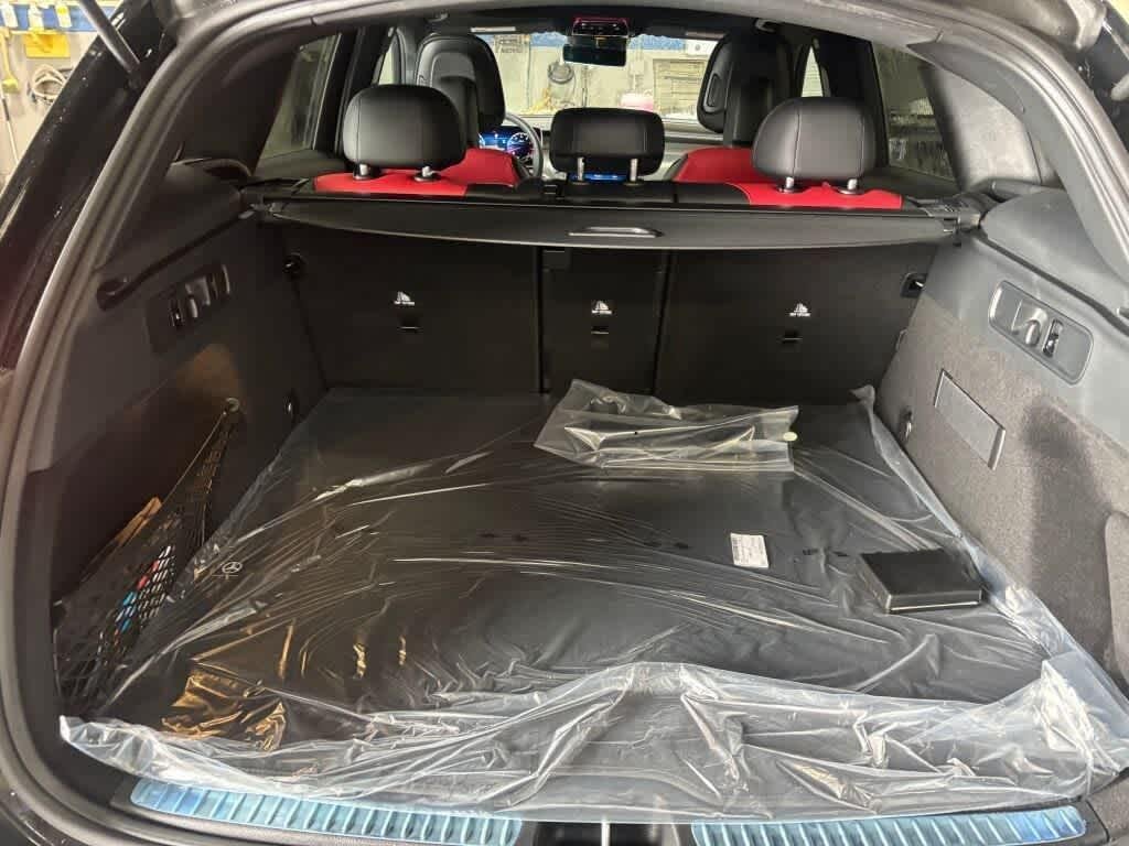 New 2026 2040/Black Mercedes-Benz GLC 300 image 12