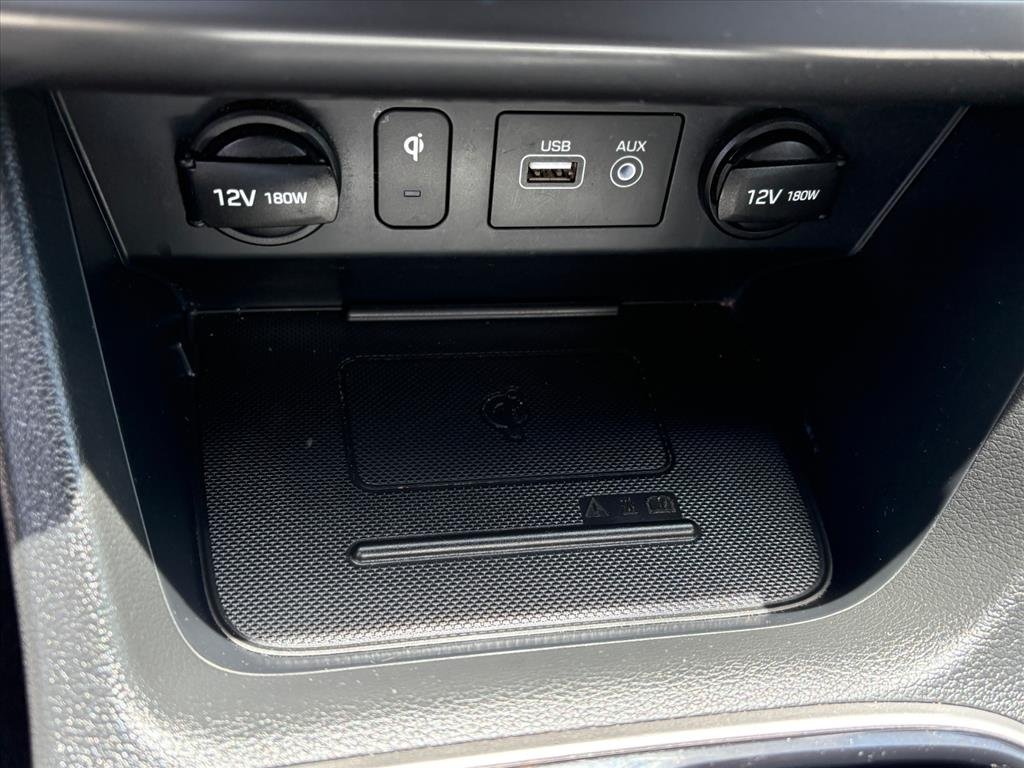 Used 2019 Hyper White Hyundai Limited image 13