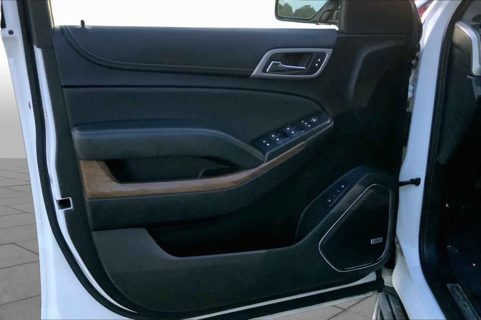 Used 2019 Summit White GMC Denali image 19