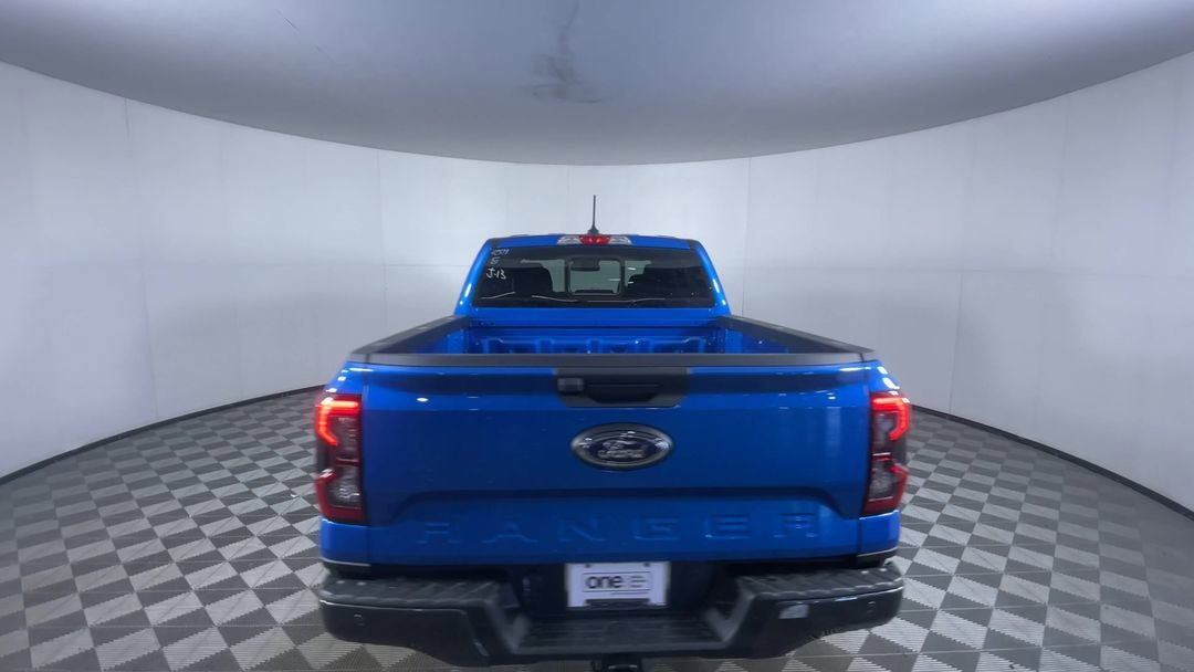 New 2025 Velocity Blue Metallic Ford XLT image 7
