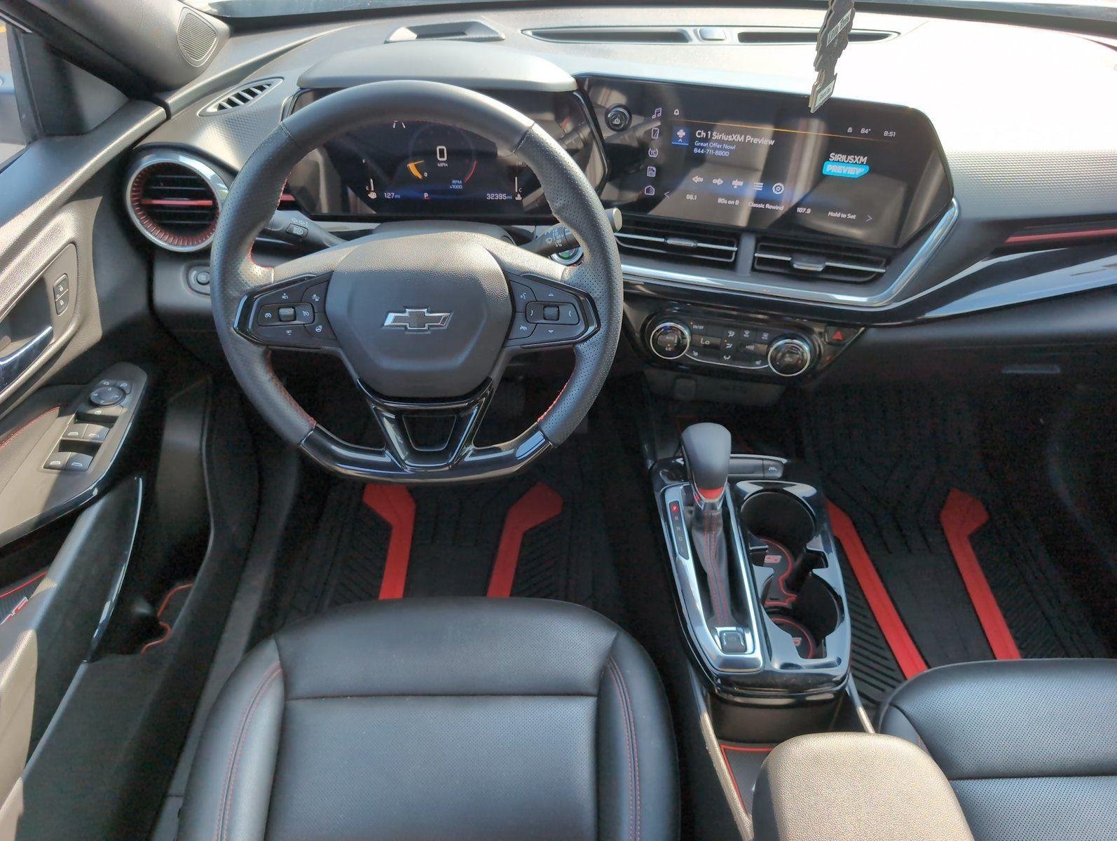 Used 2025 Summit White Chevrolet 2RS image 32