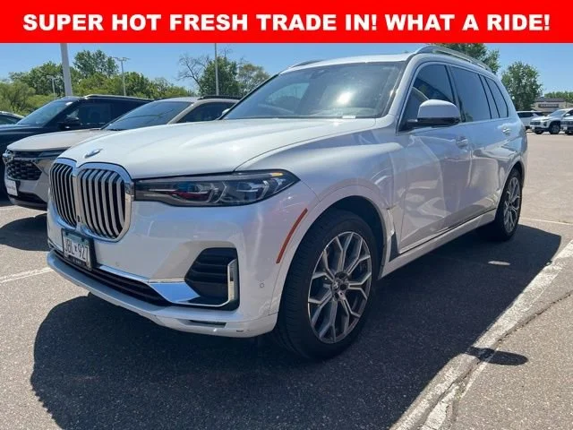 2022 BMW X7 xDrive40i's photo