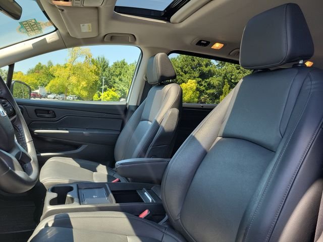 2025 Honda Odyssey EX-L - Photo 14
