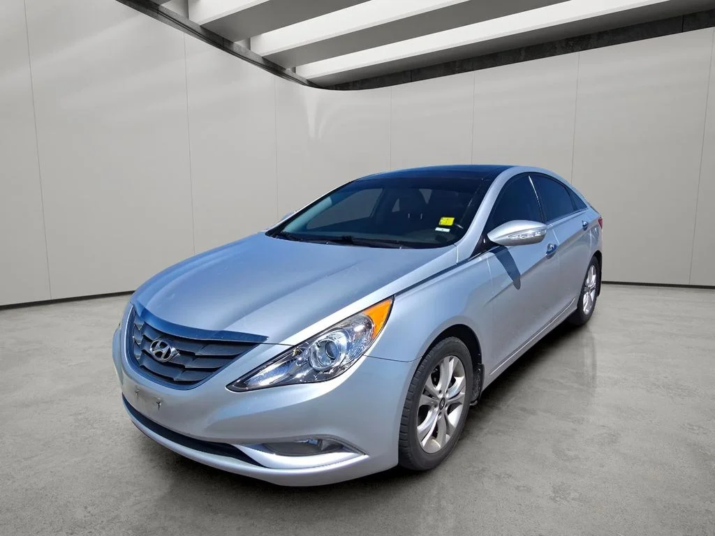 Used 2012 Radiant Silver Metallic Hyundai 2.4L Limited image 1