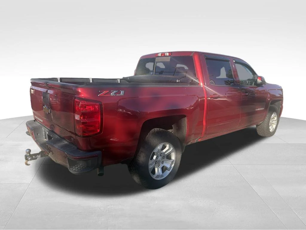 Used 2018 Red Chevrolet LT image 5