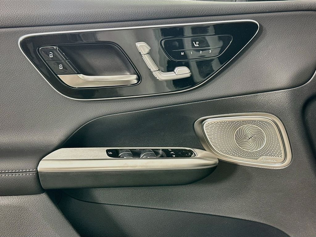 New 2026 Polar White Mercedes-Benz GLC 300 image 18