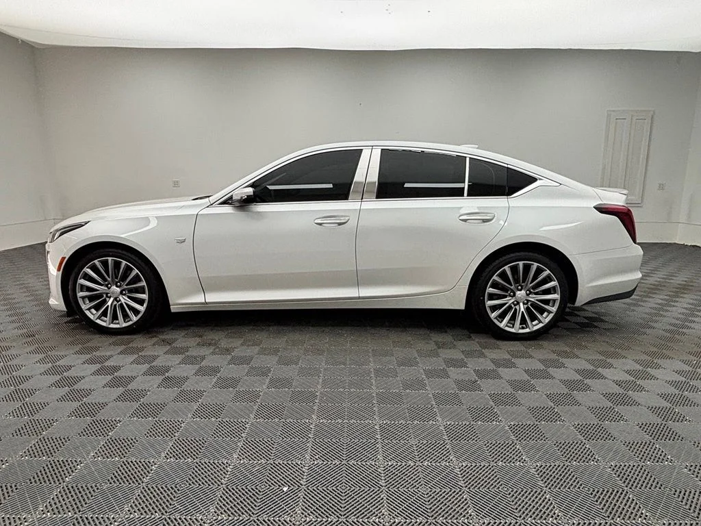 Used 2022 White Cadillac Premium Luxury image 12