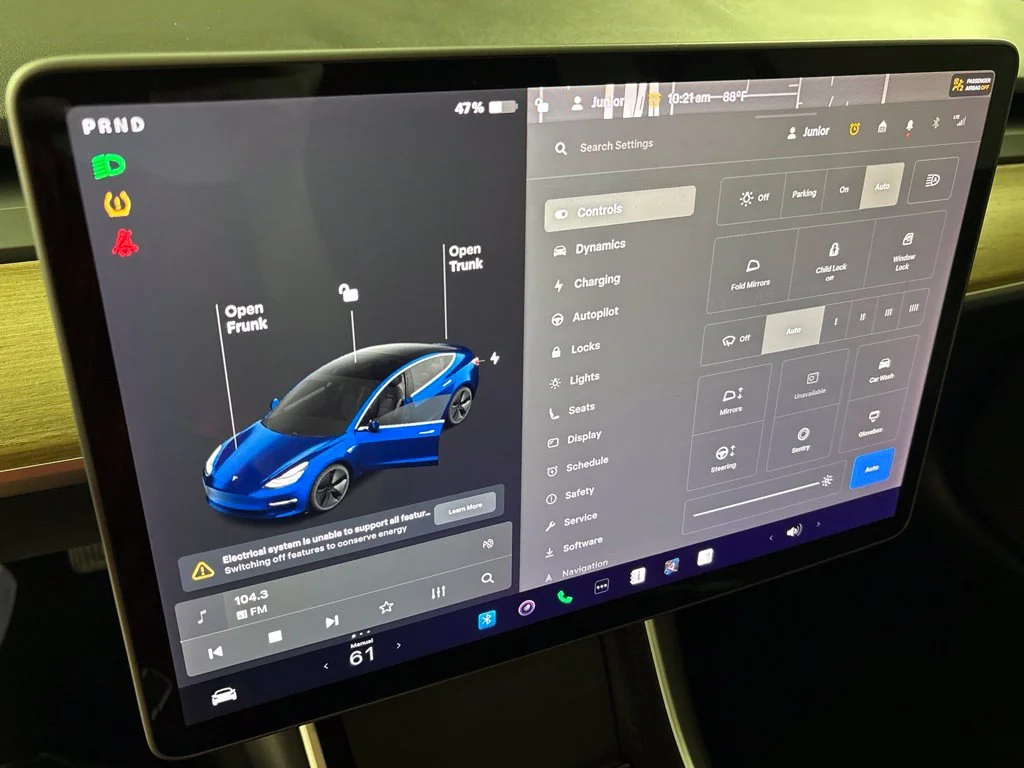 Used 2019 Blue Tesla Mid Range image 26
