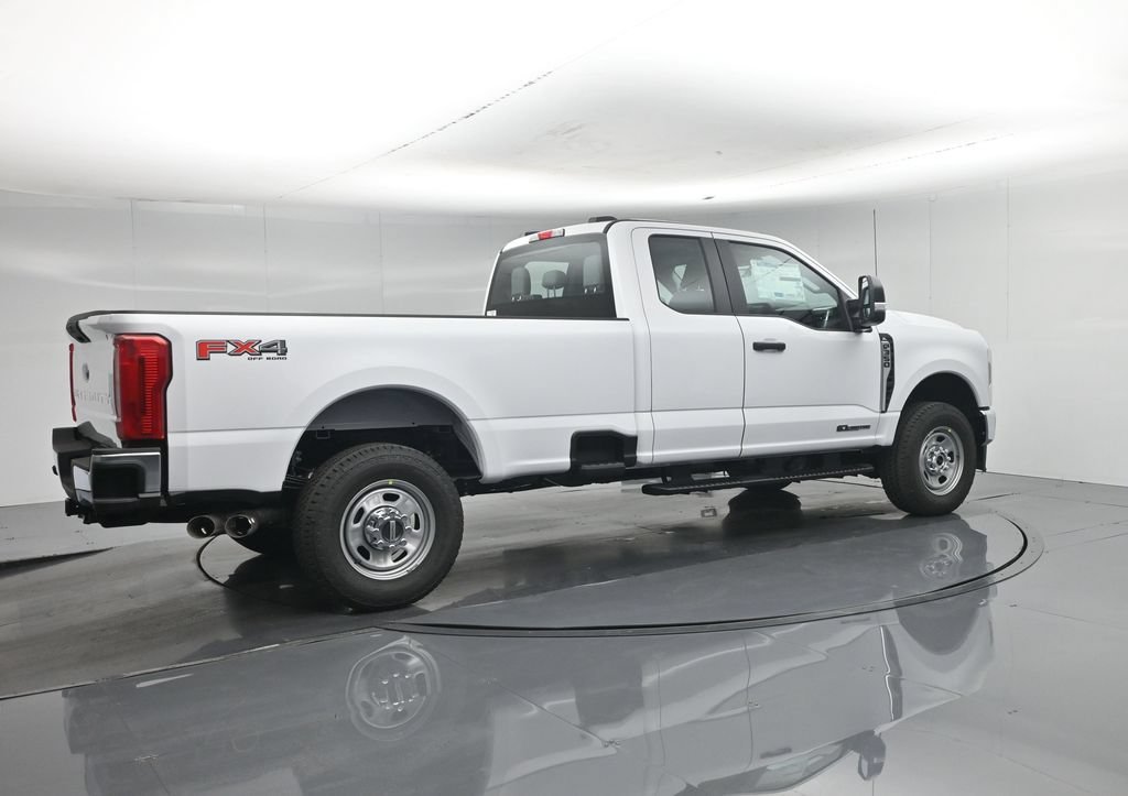 New 2026 Oxford White Ford XL image 25