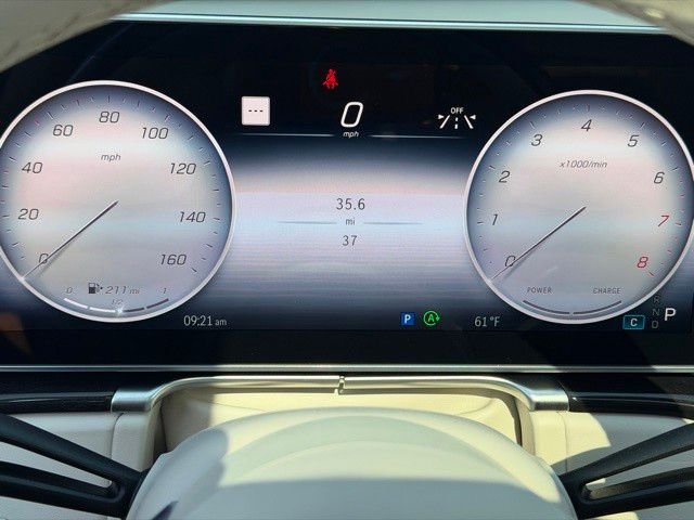 New 2026 MANUFAKTUR Moonlight White Magno Mercedes-Benz S 580 image 16