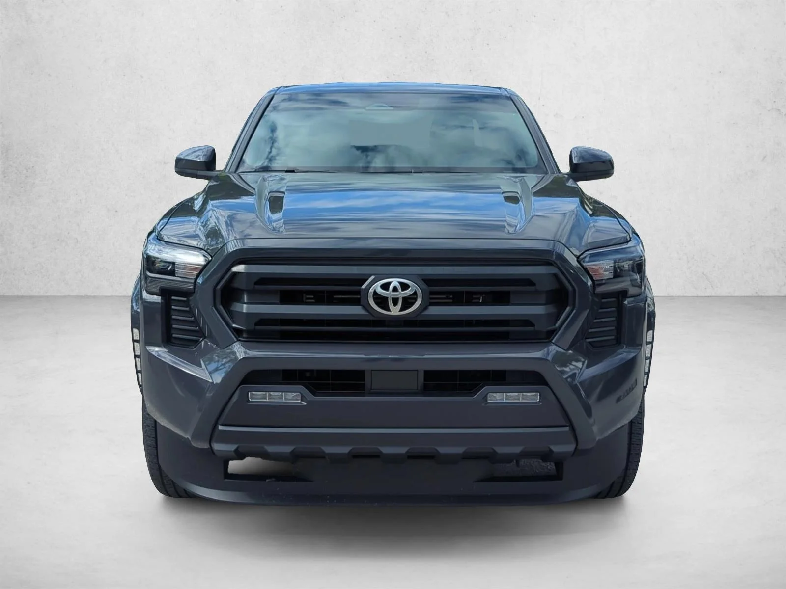 Used 2025 Underground Toyota SR5 image 2