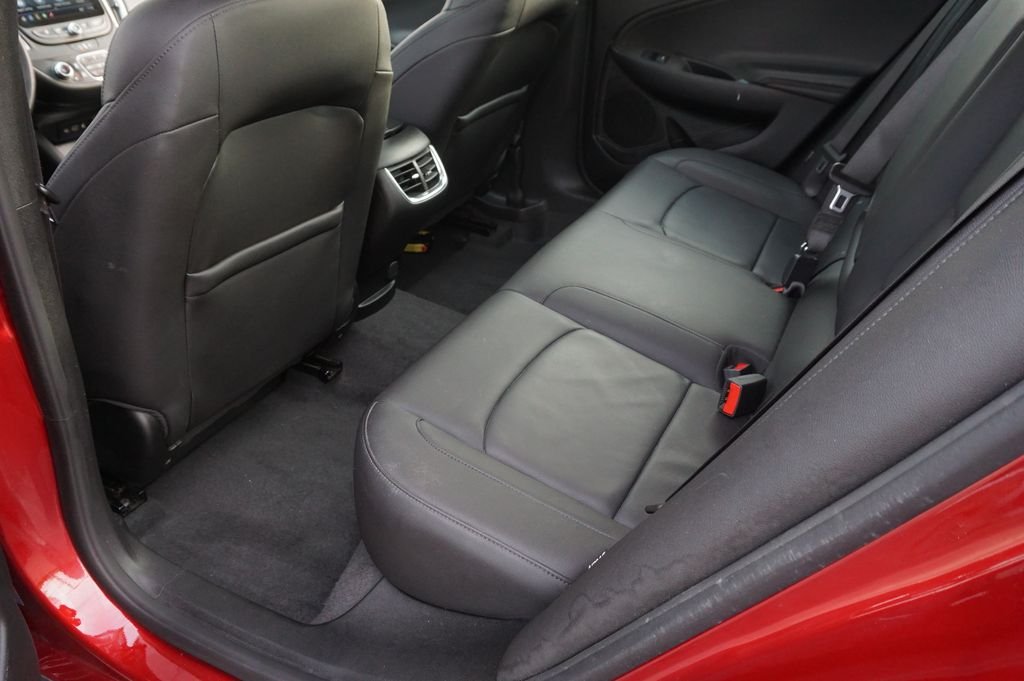 Used 2022 Red Chevrolet LT image 29