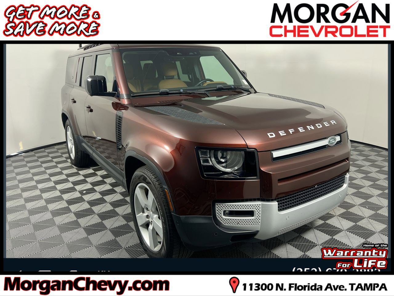 2023 Land Rover Defender SE's photo