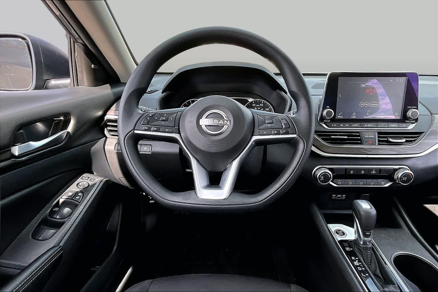 Used 2025 Gun Metallic Nissan SV image 6