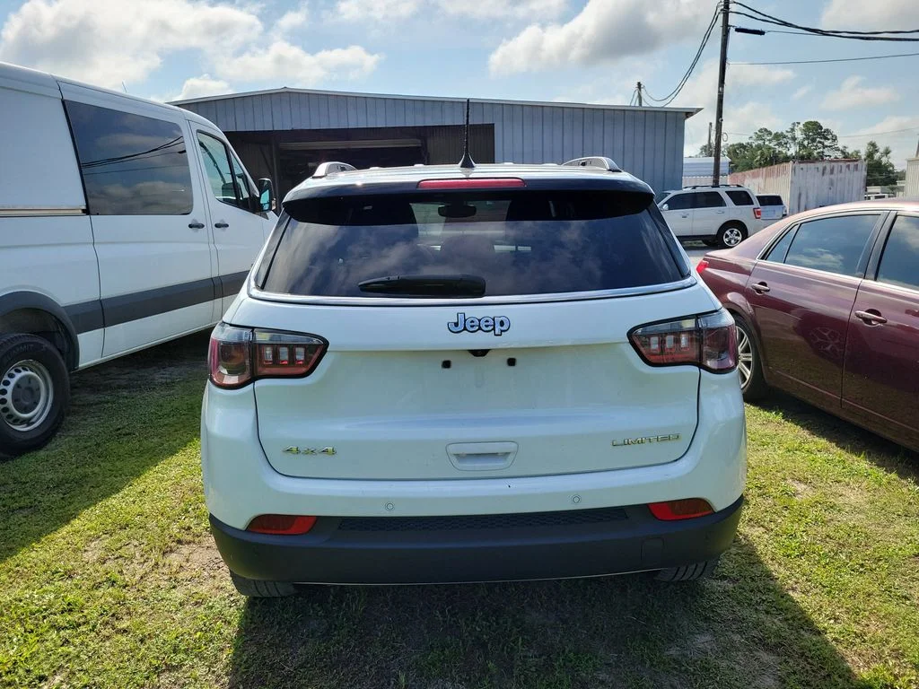Used 2024 White Jeep Limited image 5