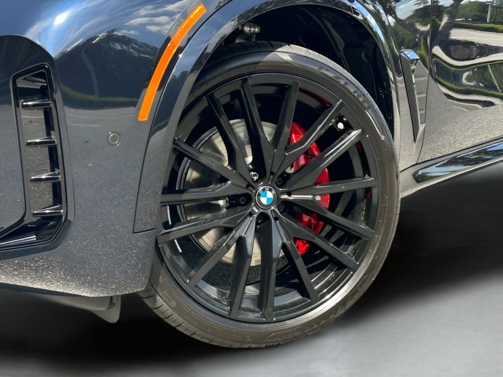New 2026 Carbon Black Metallic BMW xDrive40i image 25
