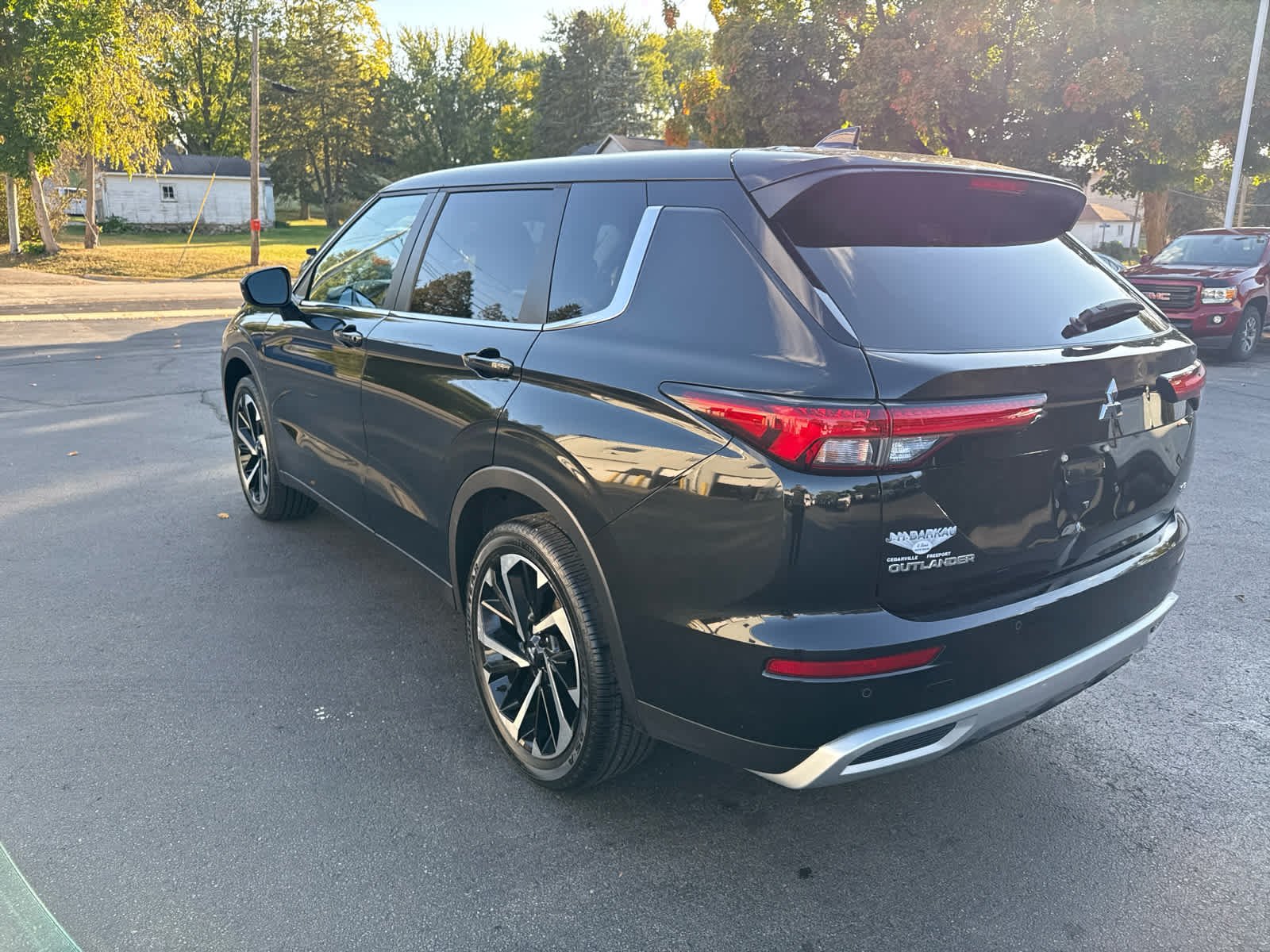 2024 Mitsubishi Outlander SE Ralliart photo 4