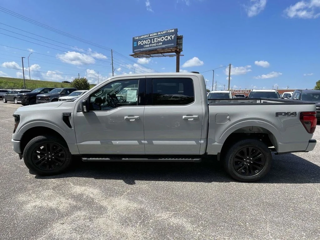 New 2026 Avalanche Ford XLT image 6