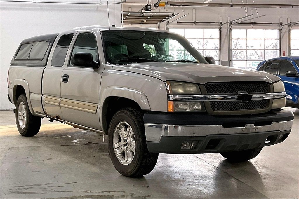 2004 CHEVROLET SILVERADO - Image 32