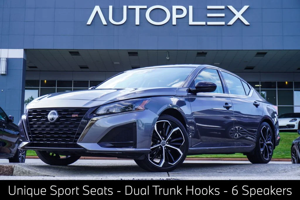 Used 2025 Gray Nissan 2.5 SR image 1