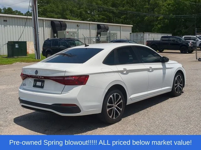 Used 2025 White Volkswagen 1.5T Sport image 13