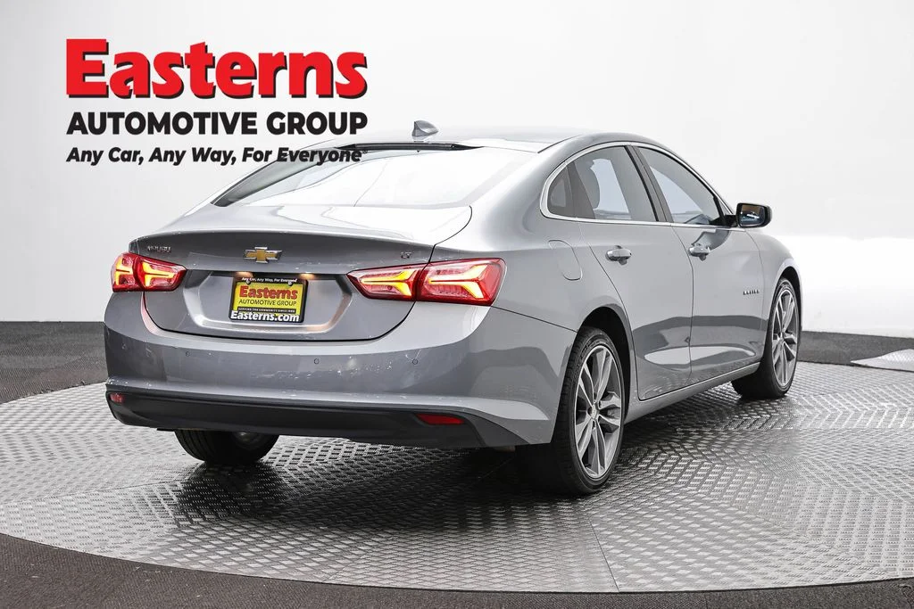 Used 2024 Gray Chevrolet LT image 5