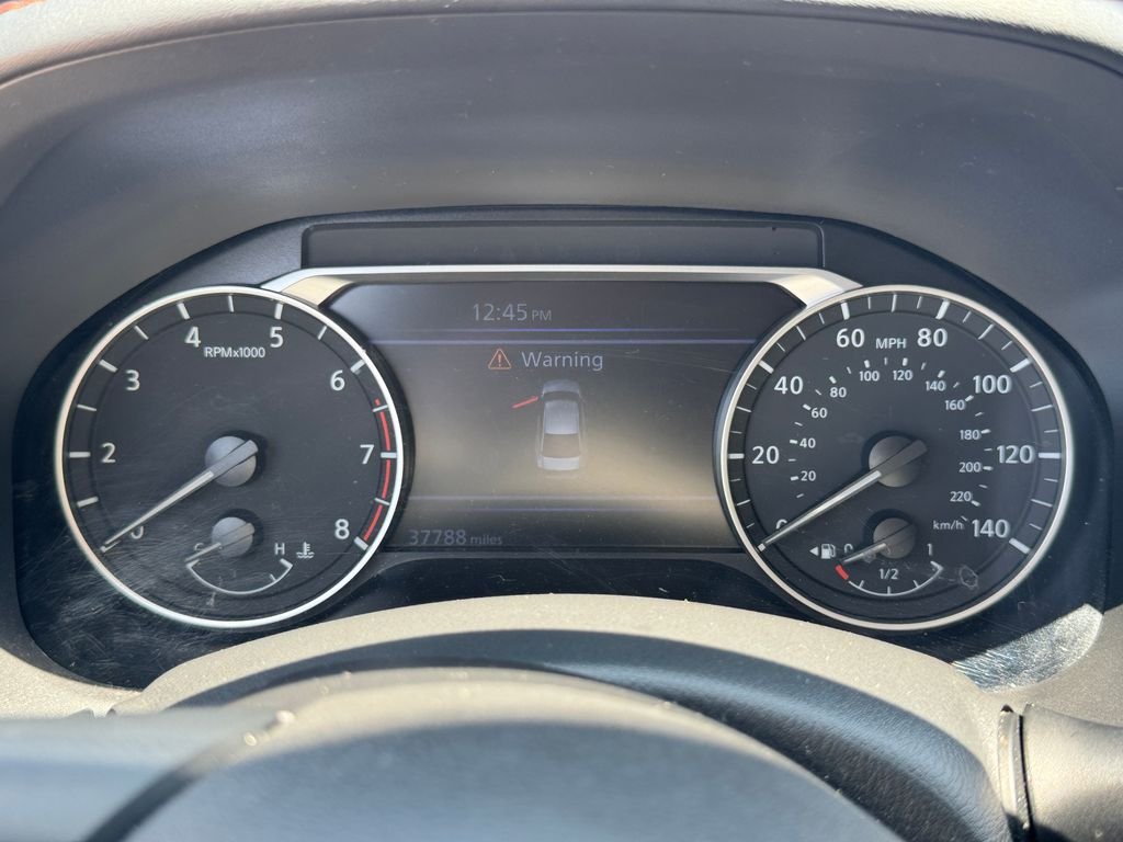 Used 2022 White Nissan 2.5 SR image 13