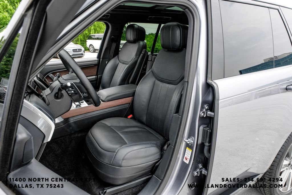 Used 2023 Eiger Gray Metallic Land Rover SE image 36