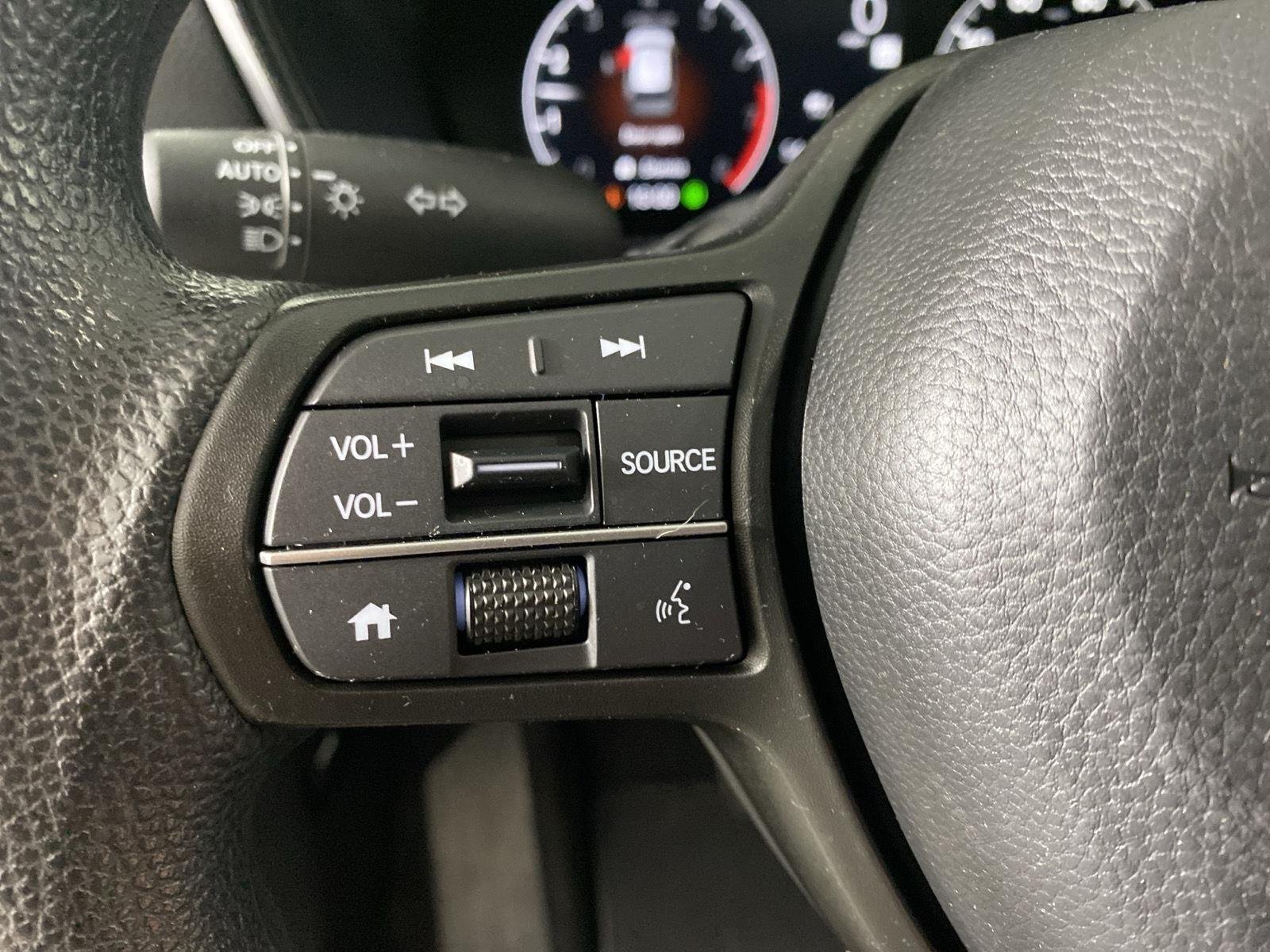 Used 2024 Canyon River Blue Metallic Honda EX image 17