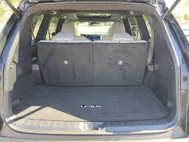 Certified Used 2026 GRAPHITE BLACK GLASS FLAK Lexus 350 Premium image 23