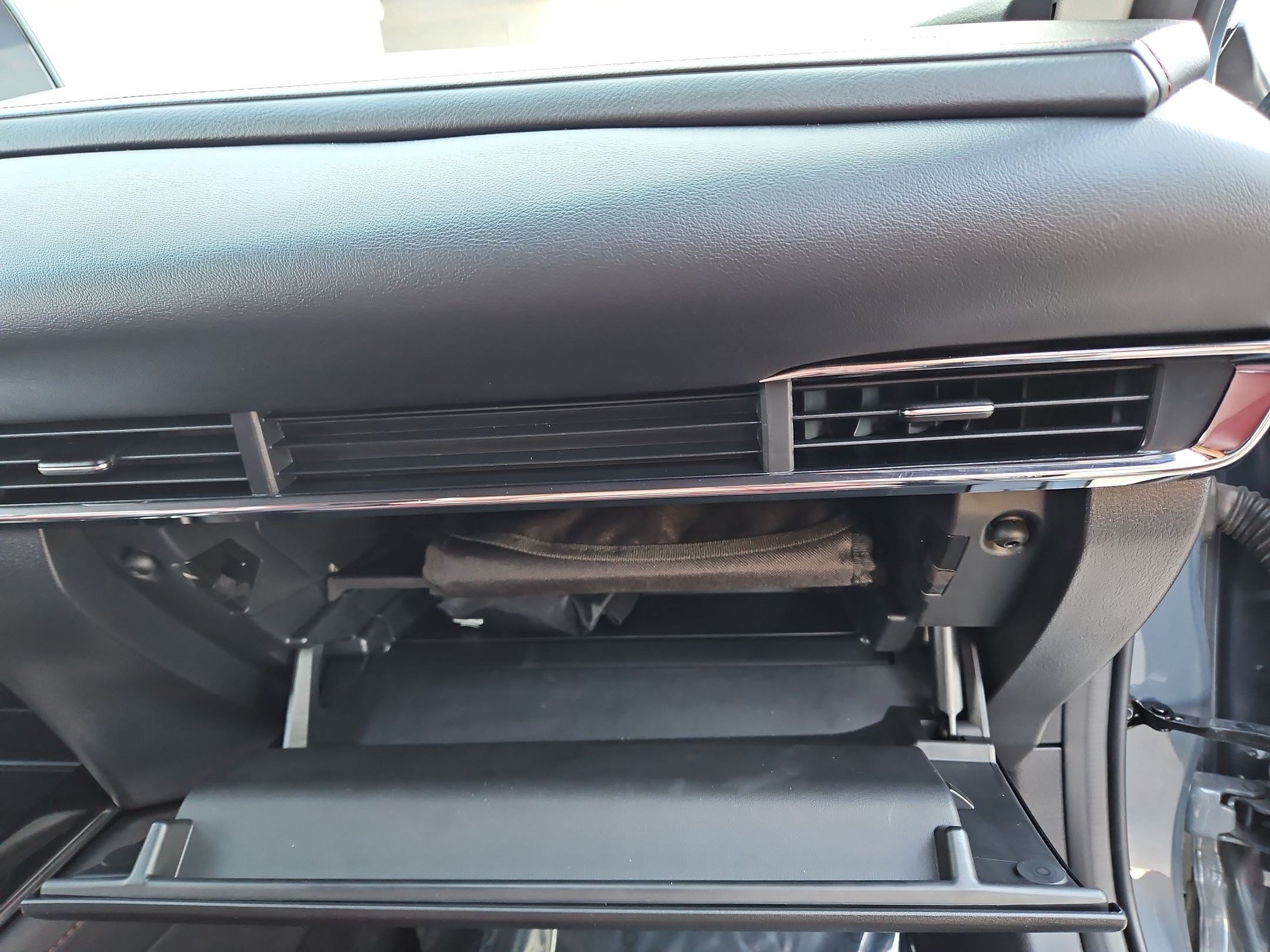 Certified Used 2023 Gray Mazda 2.5 S Carbon Edition image 32