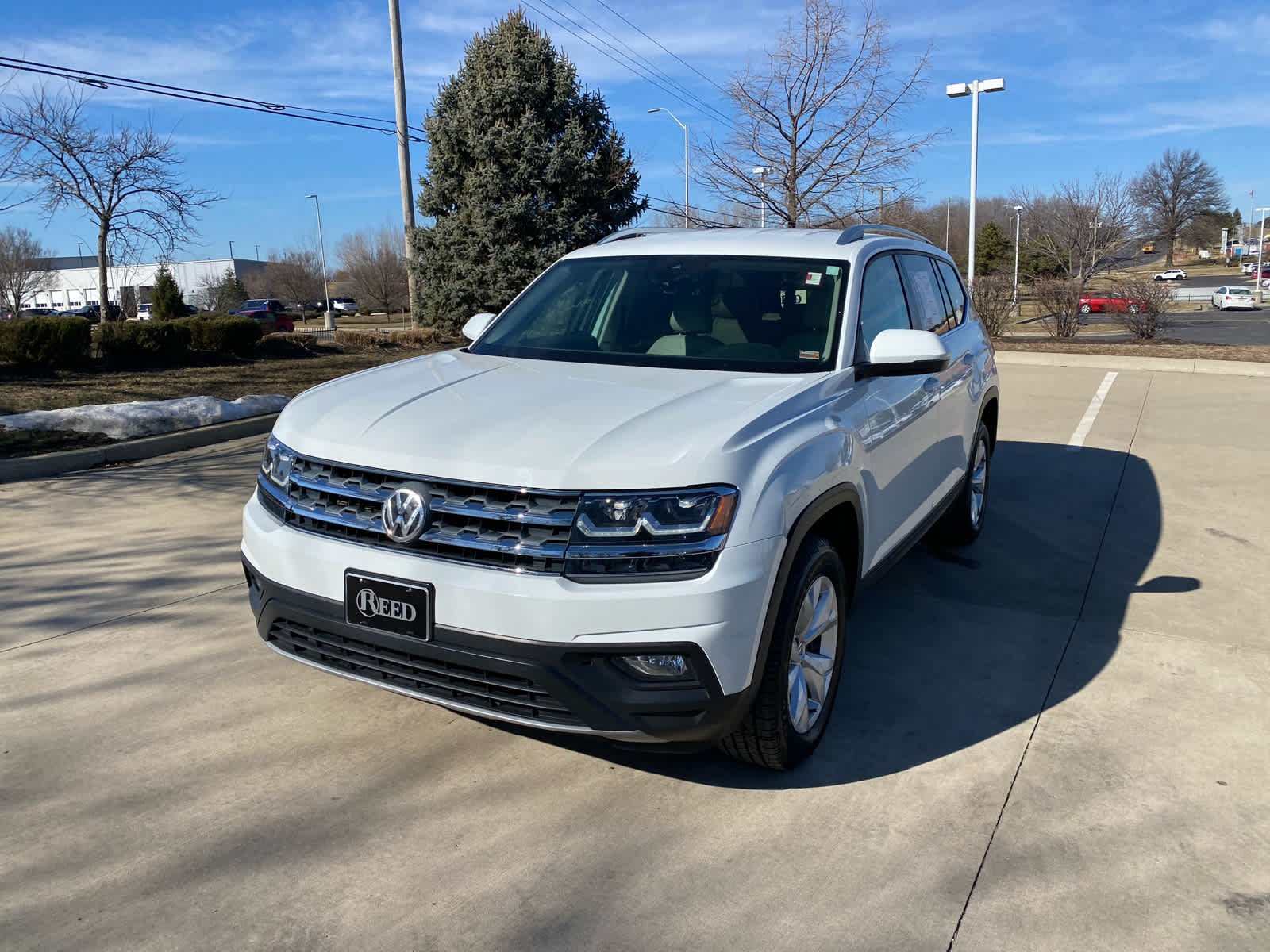 Used 2018 Volkswagen Atlas SE w/Tech with VIN 1V2LR2CA9JC582990 for sale in Kansas City