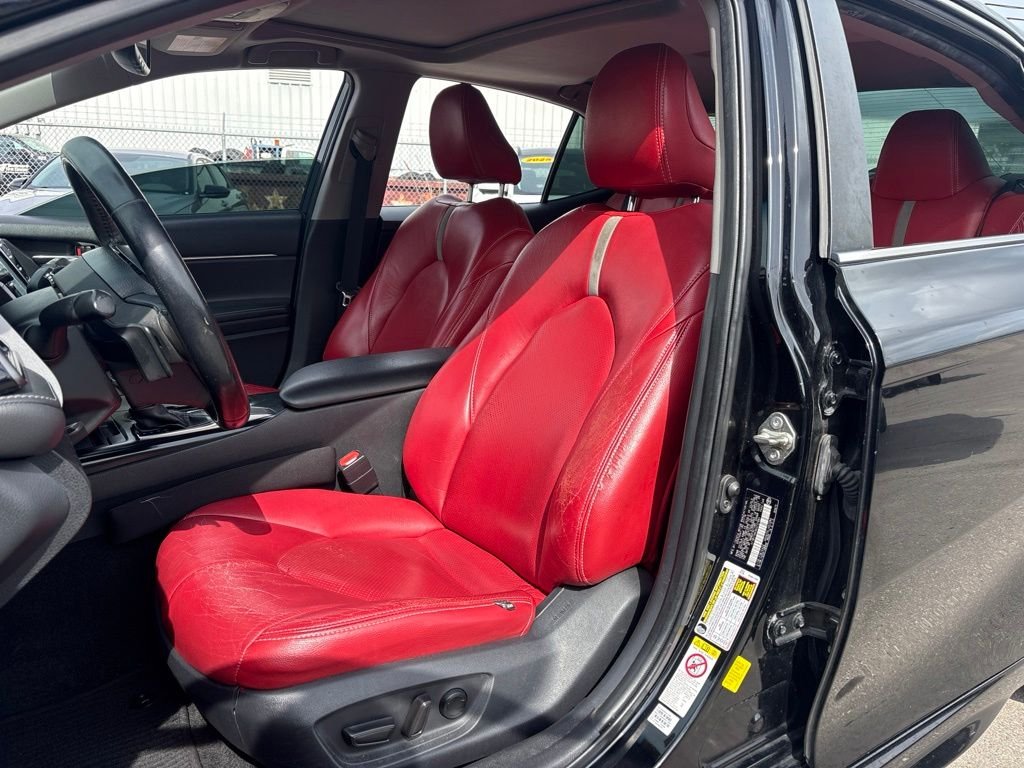 Used 2019 Black Toyota SE image 9