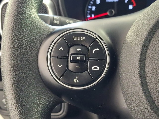 Used 2021 White Kia LX image 24
