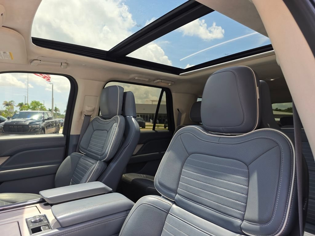 Used 2022 Crystal Blue Metallic Lincoln Black Label image 29