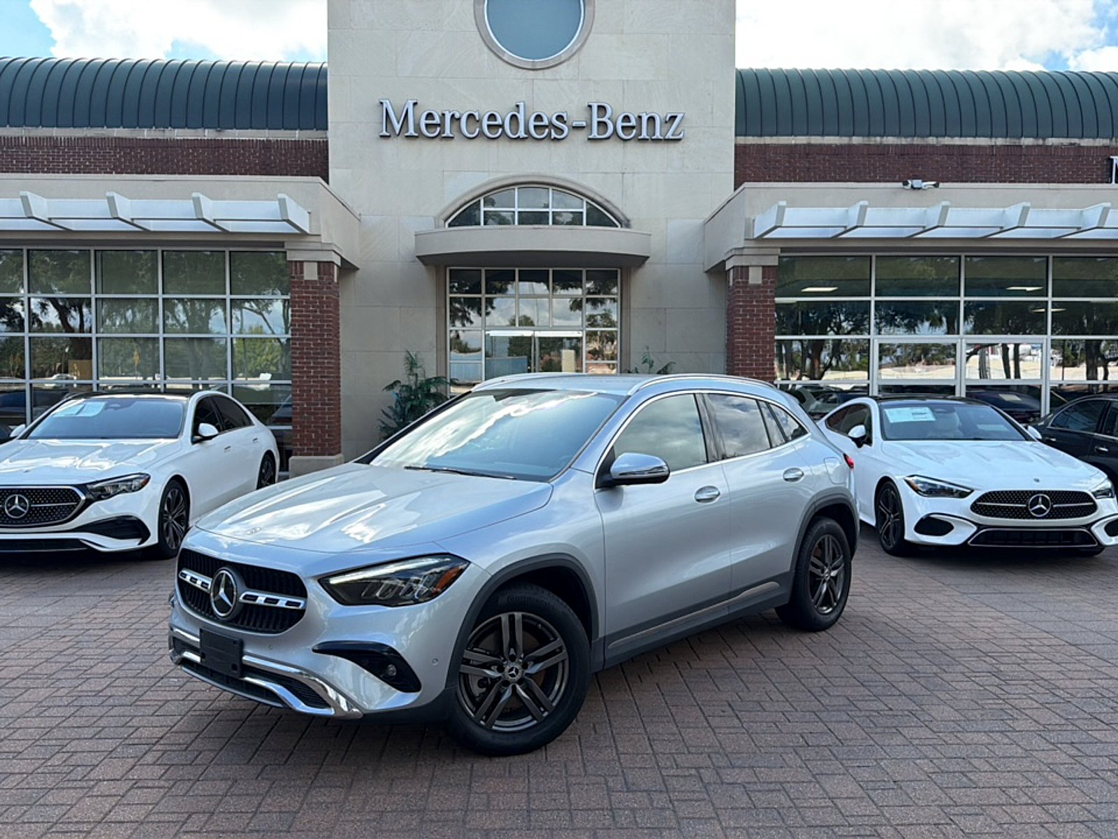 Certified Pre-Owned 2025 Mercedes-Benz GLA 250 4MATIC® Sport