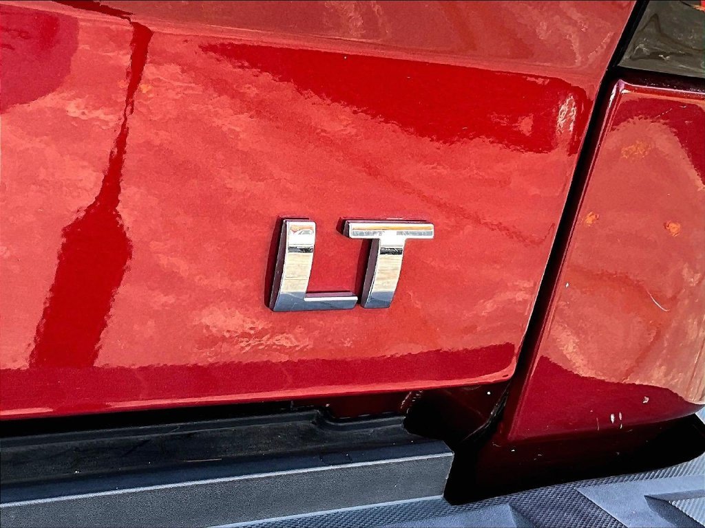 Used 2018 Red Chevrolet LT image 28
