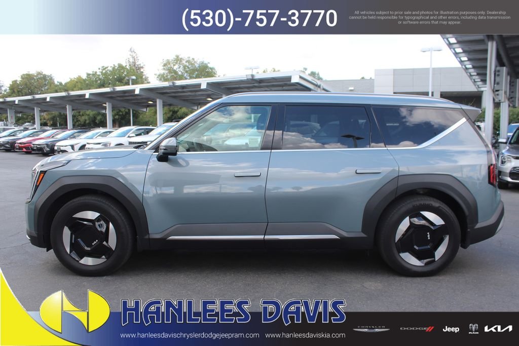 Used 2024 Kia EV9 Wind with VIN KNDAFFS52R6046096 for sale in Davis, CA
