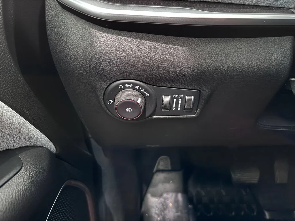 2022 Jeep Compass Latitude Lux - Photo 25