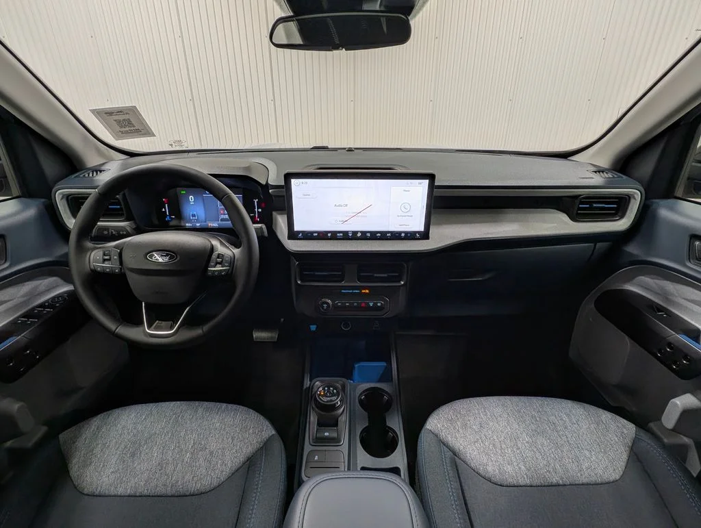 New 2026 Space White Metallic Ford XLT image 3