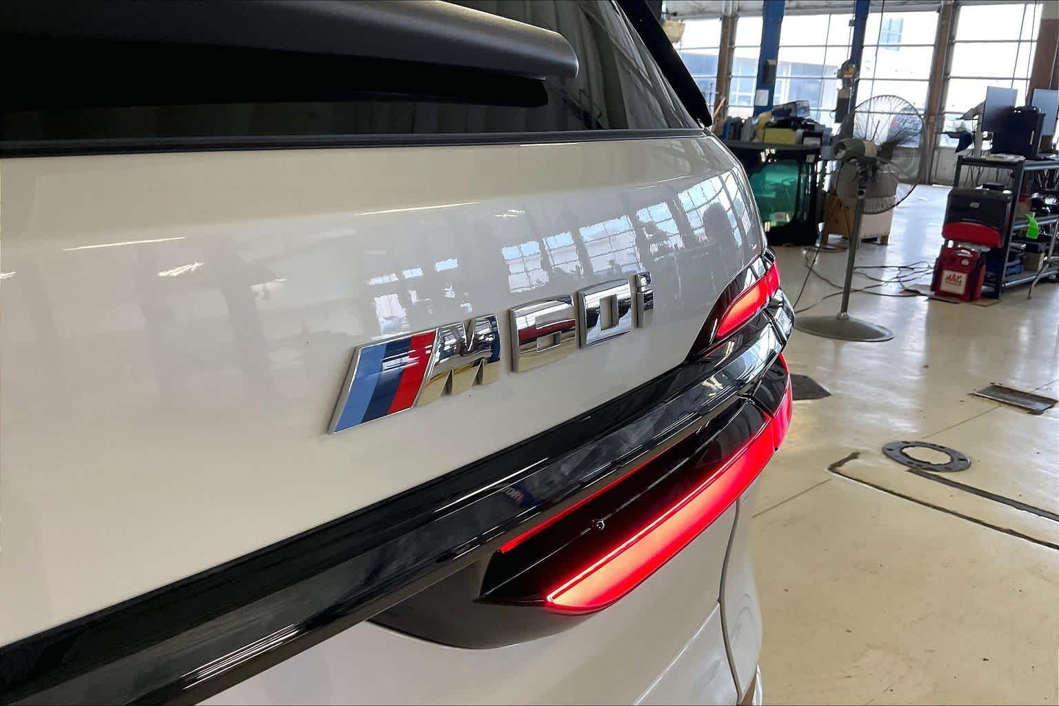 Certified Used 2025 Not Available BMW M60i image 9