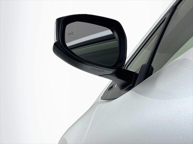 Certified Used 2025 WIND CHILL PEARL Toyota  image 5
