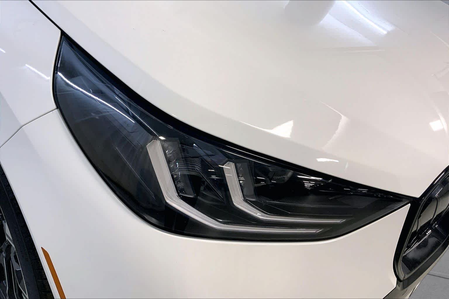 New 2026 Alpine White BMW 30 xDrive image 13