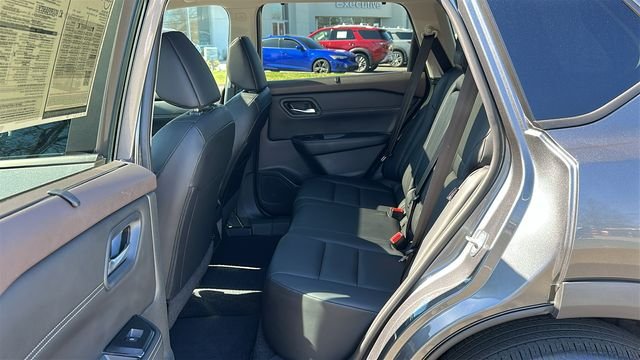Used 2023 Gray Nissan SV image 23