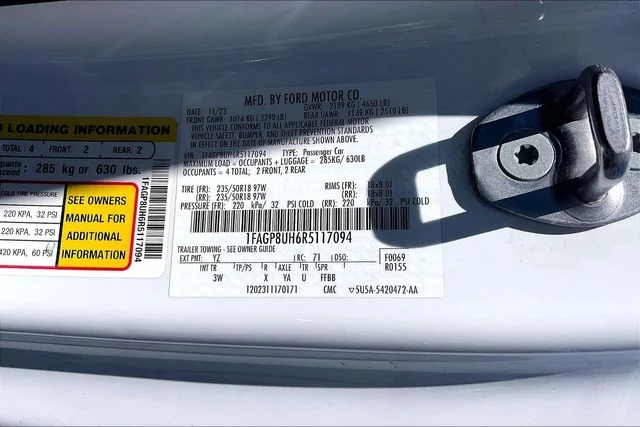 Used 2024 White Ford EcoBoost Premium image 35