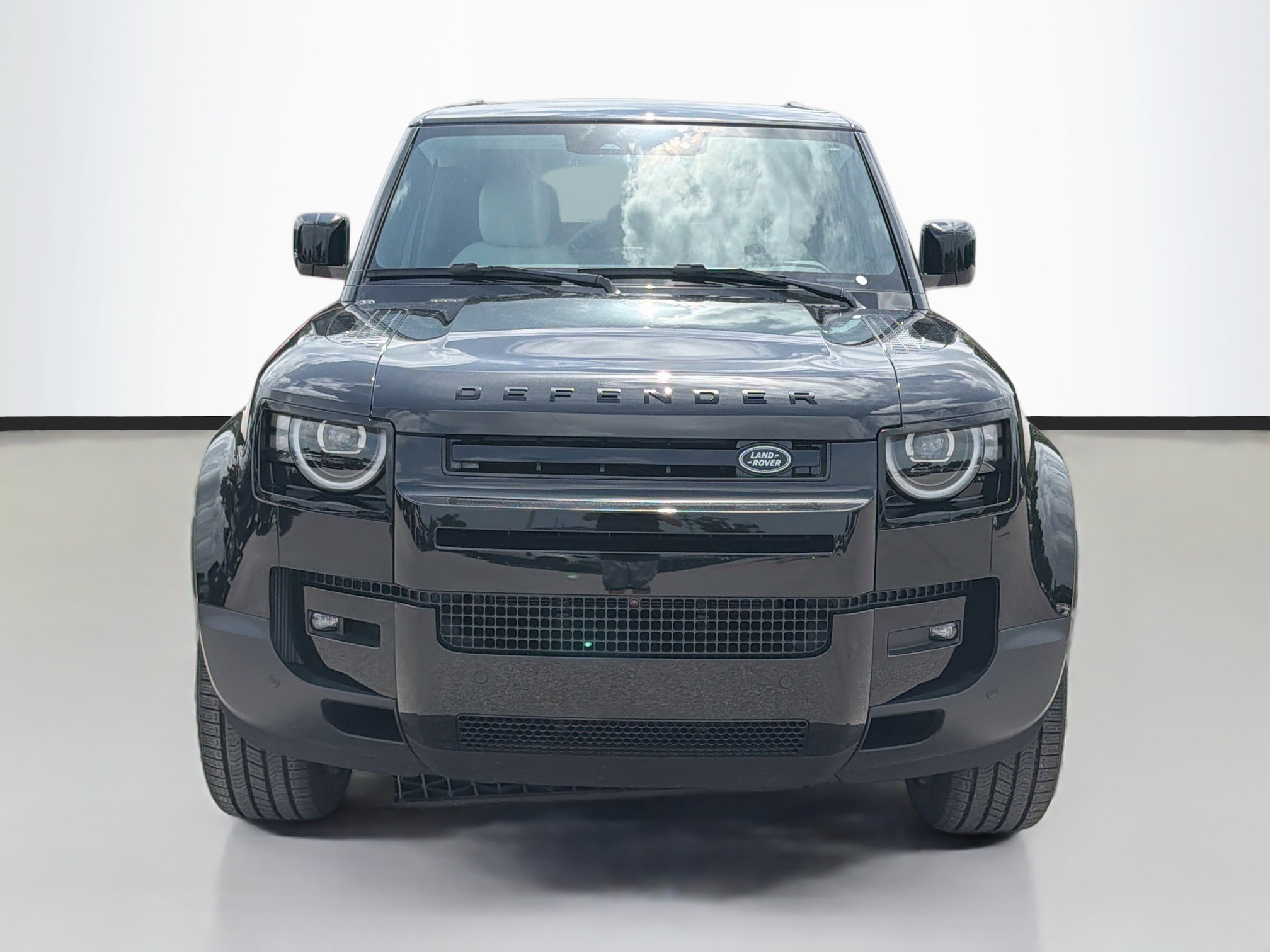 New 2026 Santorini Black Land Rover S image 8