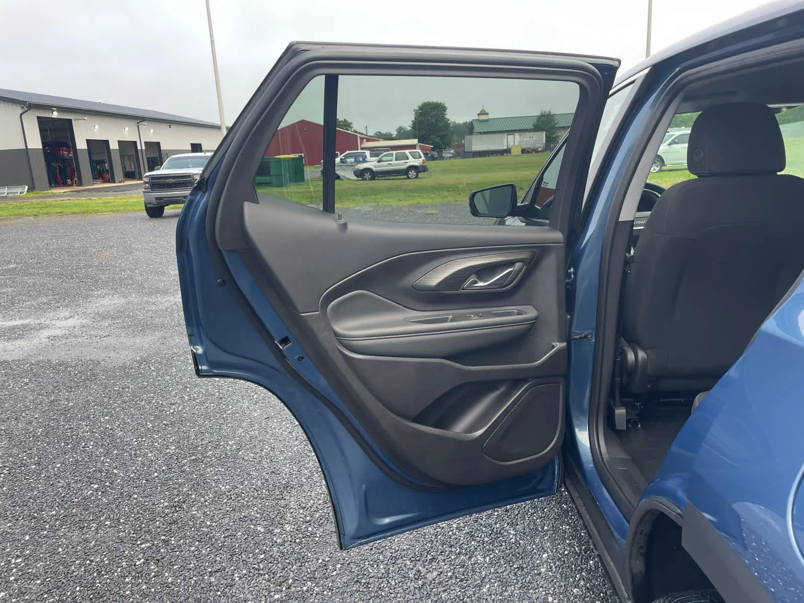 Certified Used 2024 Downpour Metallic GMC SLE image 13