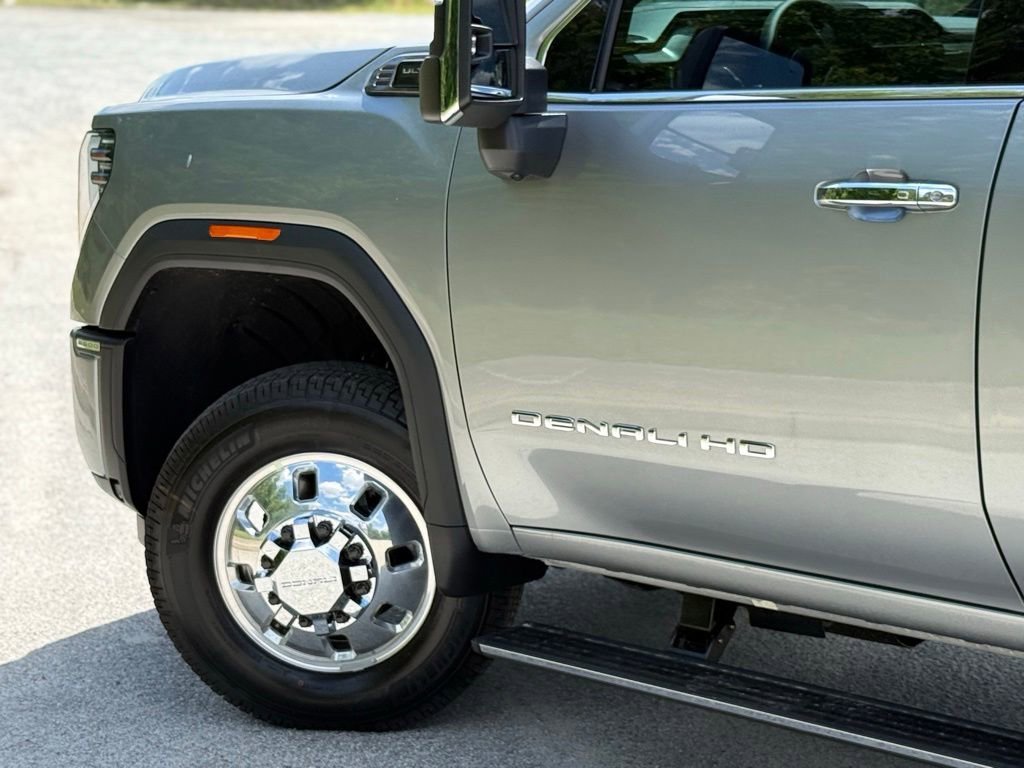 New 2026 Sterling Metallic GMC Denali Ultimate DRW image 8
